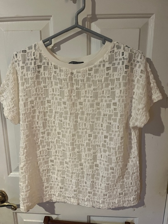 Vince Tops - Vince Gauzy Cream Short Sleeve Blouse Medium Lightweight Cotton Blend